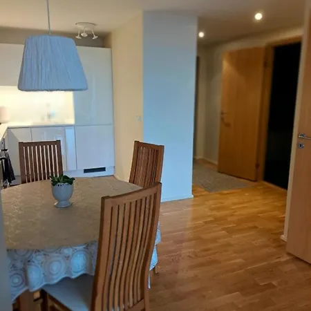 Aida 7 Guest Apartamento *